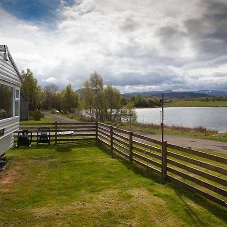 The Hide Near Aviemore Exterior photo